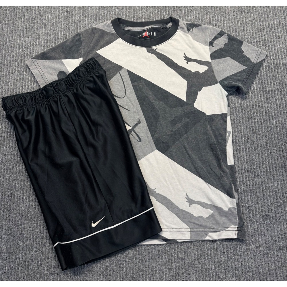 Jordan Boys T-Shirt and Nike Shorts 2-Piece Set Black Grey Size S 8-10 YRS
